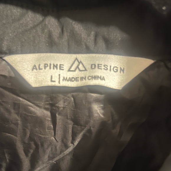 Alpine Design Women’s Quilted Button-up Jacket Size: Large - Picture 6 of 6